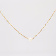 Load image into Gallery viewer, Ariana Single Pearl Necklace - Salty Threads